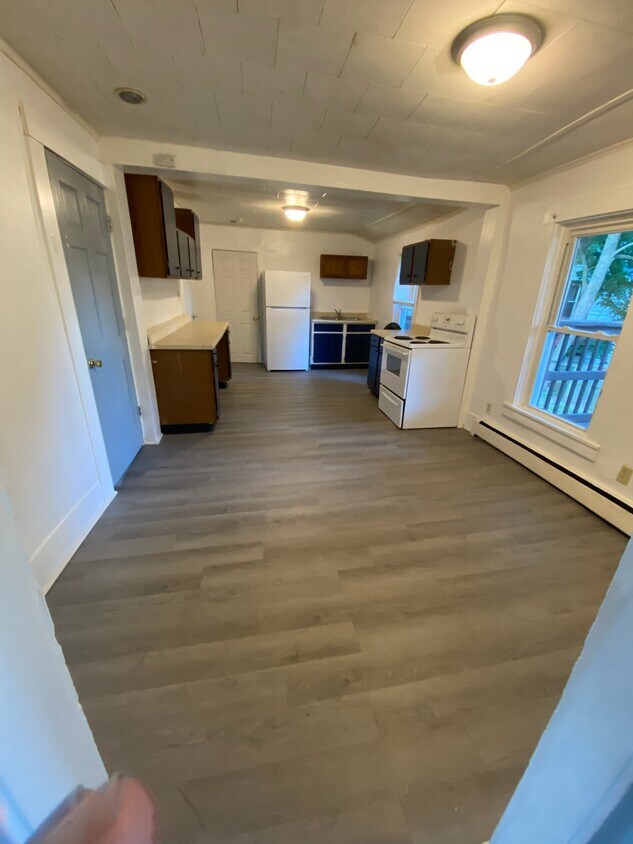 319 Cayuga St Unit 1, Fulton, NY 13069 Apartments in Fulton, NY