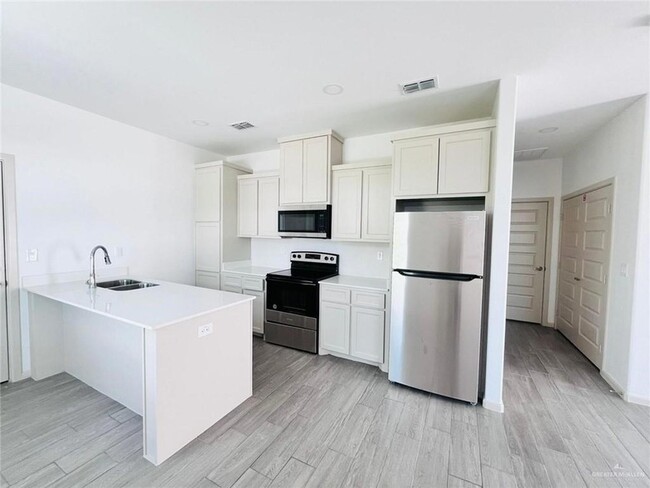 Foto del edificio - 12610 N 33rd Ln