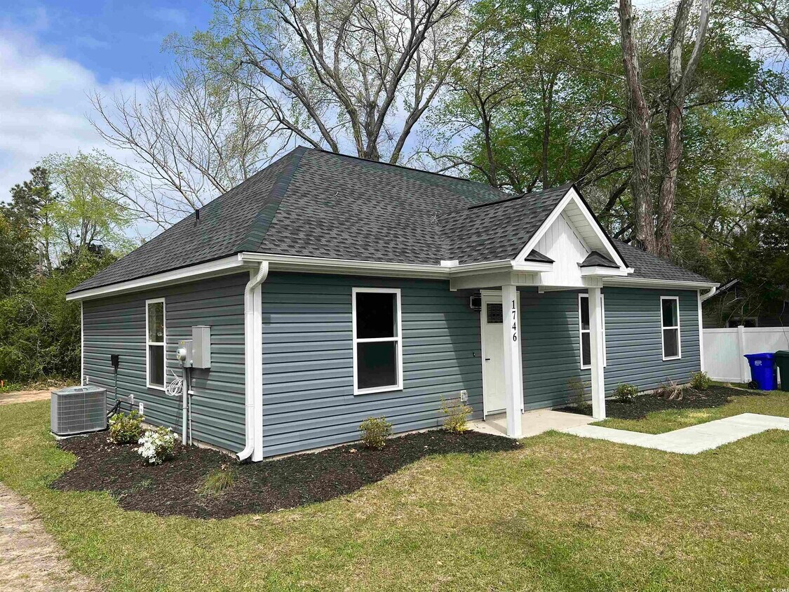 Foto principal - 1746 John St