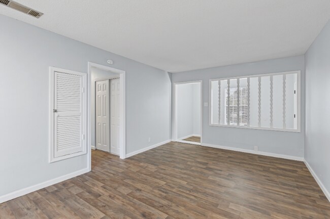 Foto del edificio - 0 Rebecca Rd