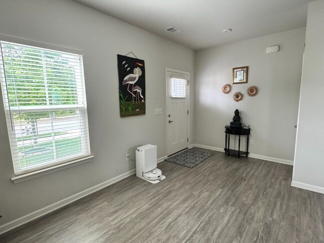 Photo - 1705 Eastwick Ln House