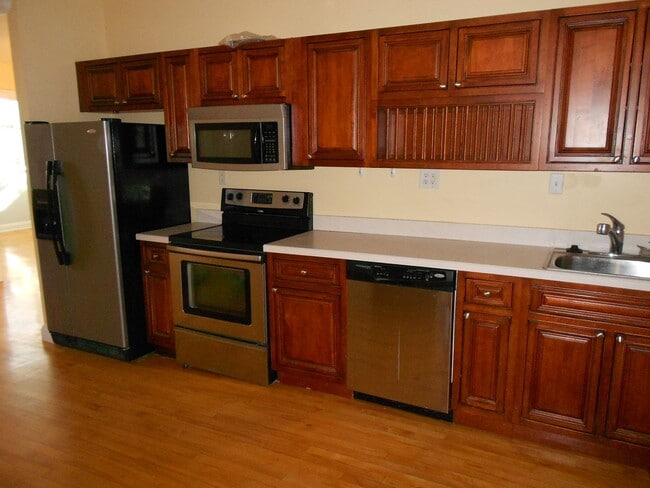 Building Photo - 217 W North St