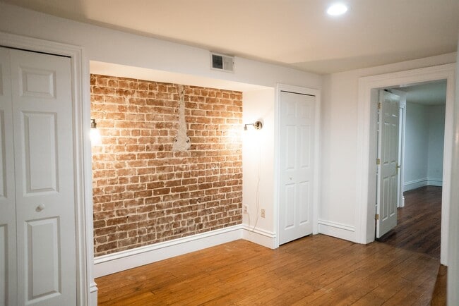 Building Photo - 212 E Gaston St