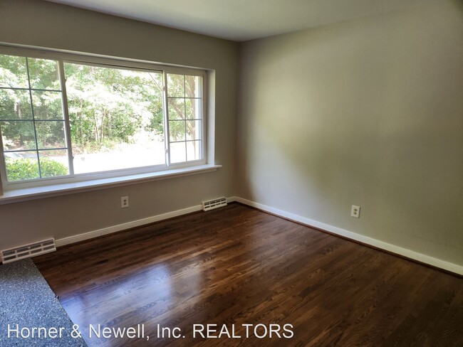 Building Photo - 3 br, 2 bath House - 6524 Battlewood Road
