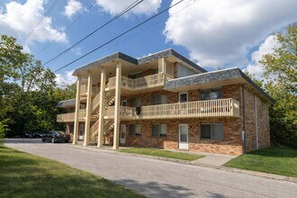 Building Photo - 801 N Ann St