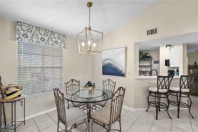 Foto del edificio - 153 Bristol Ln