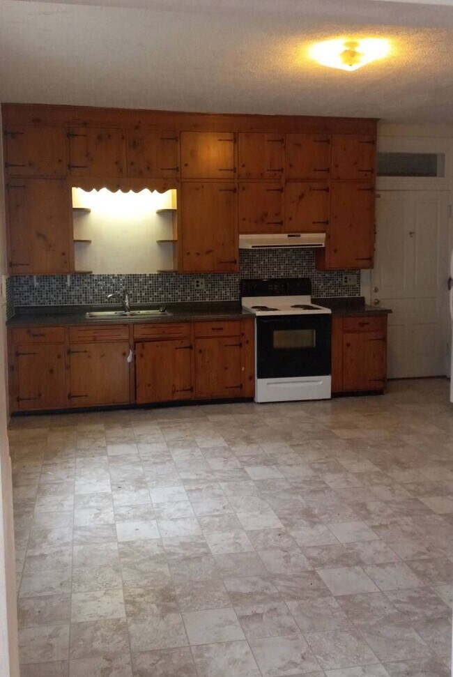 Foto del edificio - 79 W Main St