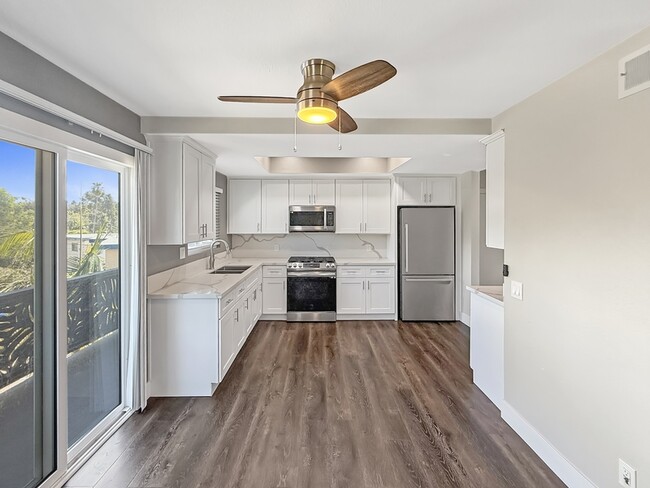 Building Photo - 825 Normark Terrace