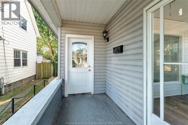 Photo du bâtiment - 437 Karl Pl