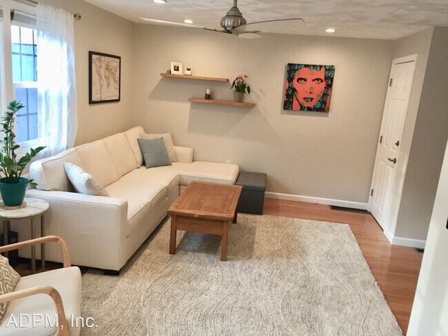 Building Photo - 2 br, 1.5 bath House - 182 Apache Way