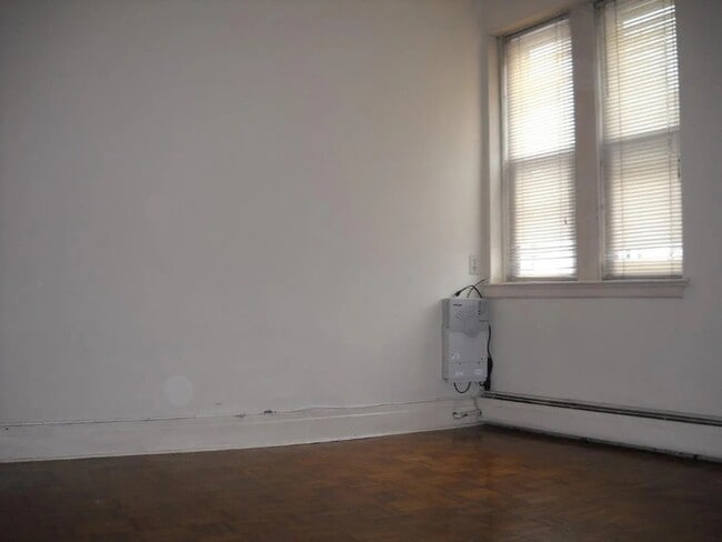 Foto del edificio - 570 Bloomfield Ave