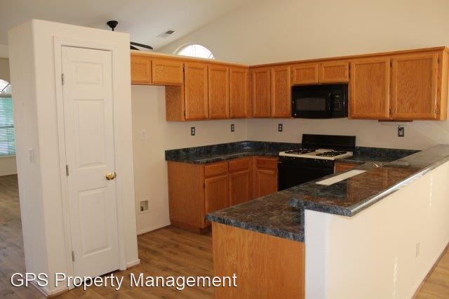Building Photo - 4 br, 2 bath House - 2230 Nisperos Dr.