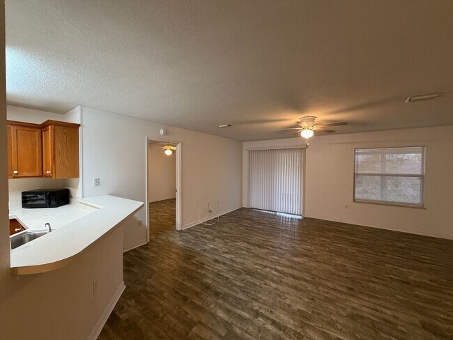 Foto del edificio - Rainbow Springs Country Club 2/2 ***Won't Last***