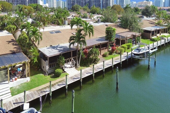 Foto del edificio - 2619 Parkview Dr S