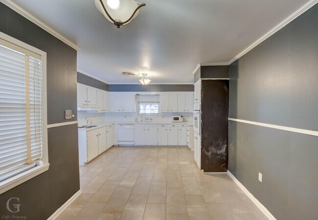 Building Photo - 514 Mockingbird Ln