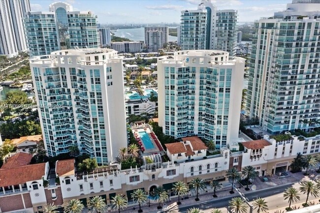 Foto del edificio - 250 Sunny Isles Blvd
