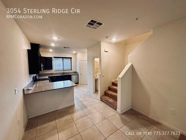 Foto del edificio - 3054 Sterling Ridge Cir