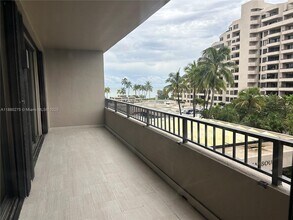 Building Photo - 251 Crandon Blvd