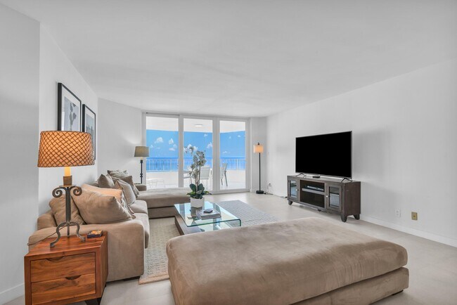 Foto del edificio - 550 S Ocean Blvd