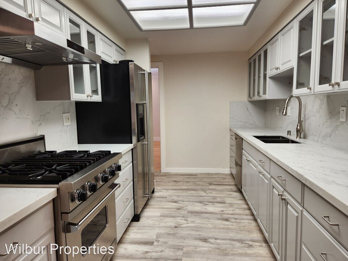 Foto principal - 4 br, 2.5 bath House - 1153 Rickover Lane