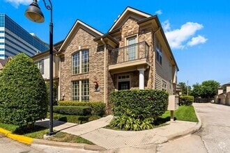 Building Photo - 1038 Memorial Village Dr