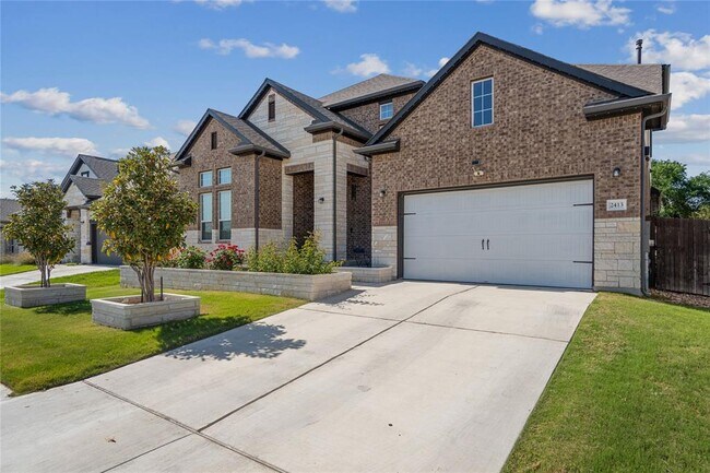 Building Photo - 2413 Choctaw Pl