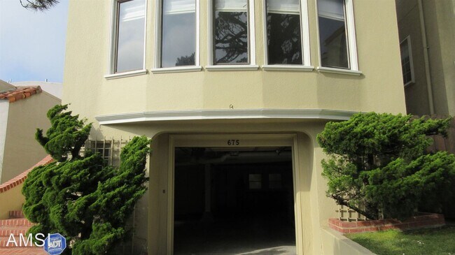 Foto del edificio - 3 br, 1.5 bath House - 675 Laguna Honda