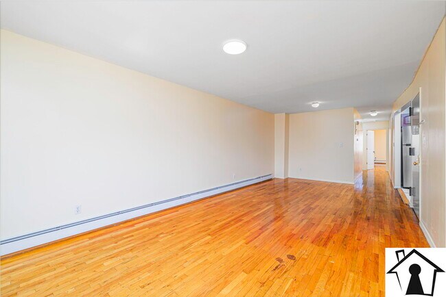 Livingroom - 361 Herzl St