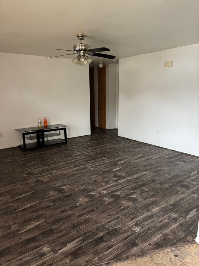 Building Photo - 3BED/2BA HOME IN GRIDLEY