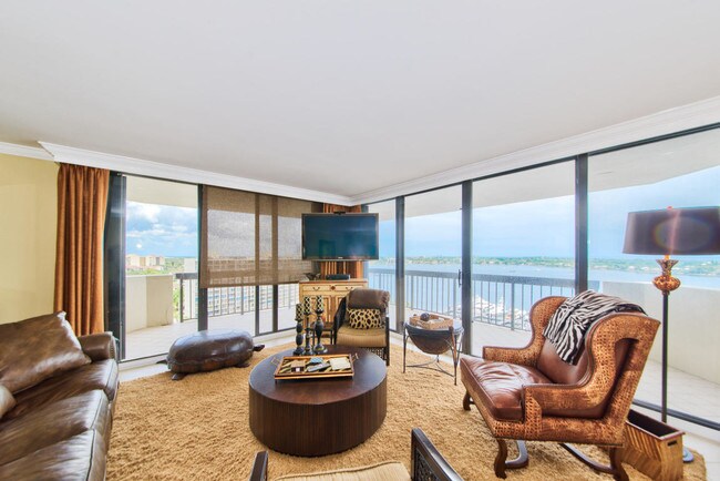 Foto del edificio - 108  Lakeshore Drive 1539