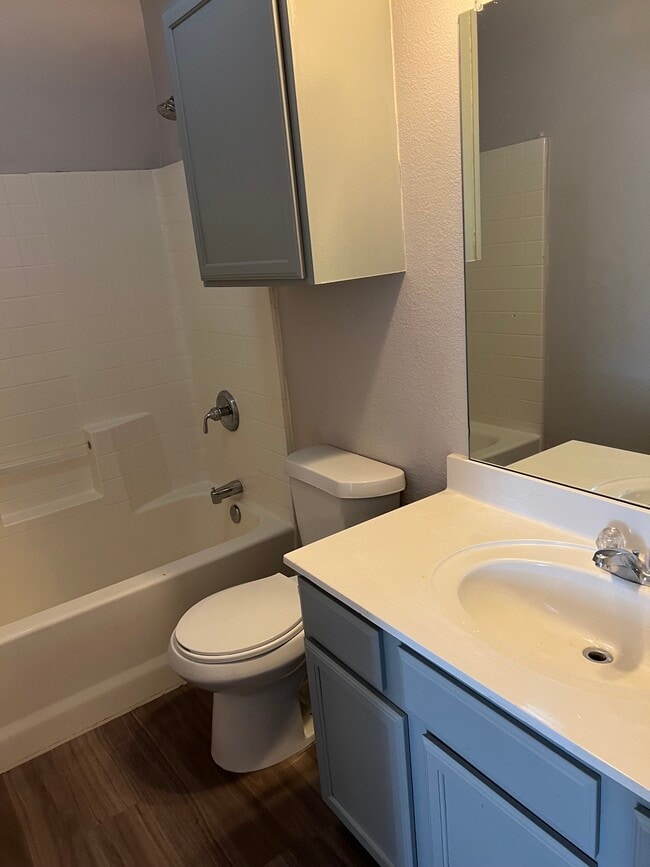 Photo - 1201 Village Garden Dr House