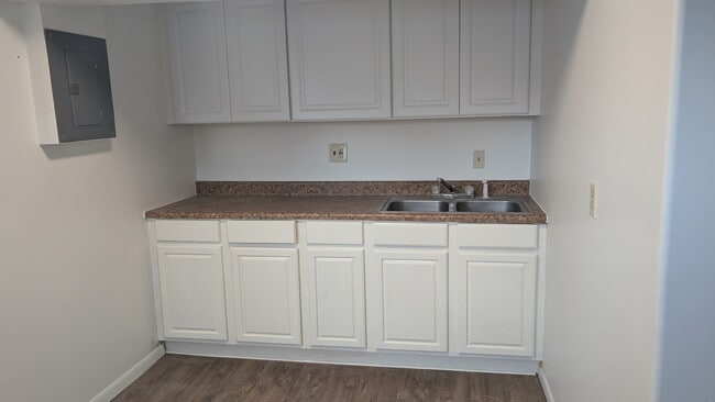 Building Photo - 1745 N Waco Ave