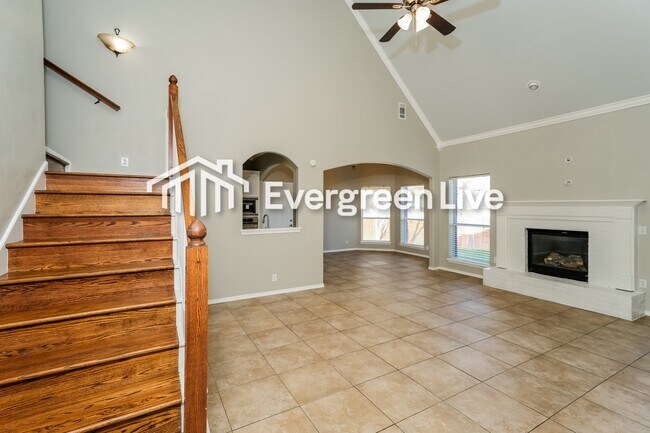 Foto del edificio - 1212 East Canton St S