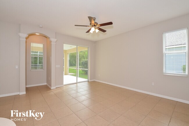 Foto del edificio - 11527 57th St Cir E