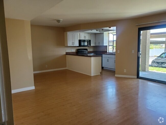 Building Photo - 440 Citracado Pky