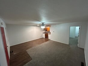 Building Photo - 721 N Vinita Ave