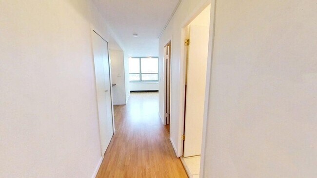 Foto del edificio - 3550 N Lake Shore Dr