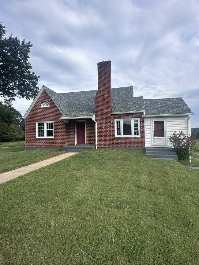 Building Photo - 4472 Dry Fork Rd