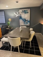 Building Photo - 3131 Southwest Fwy