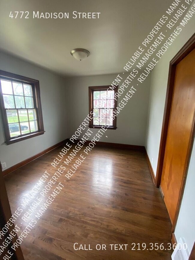 Building Photo - 4772 Madison St