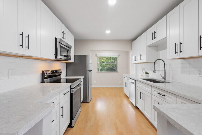 Foto del edificio - 1299 SW 12th Ave