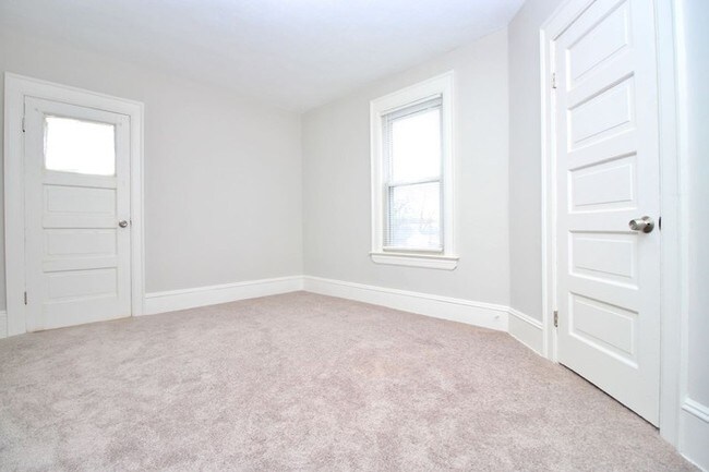 Building Photo - TOTALLY REHABBED NEAR WESTSIDE VICTORIAN!