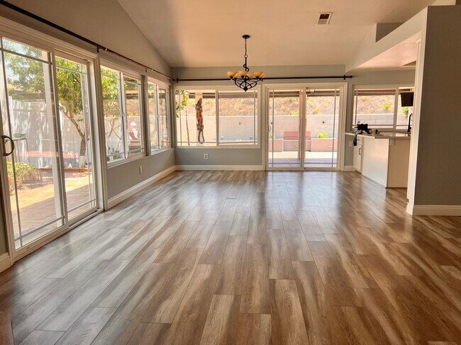 Foto del edificio - 4481 Feather River Rd