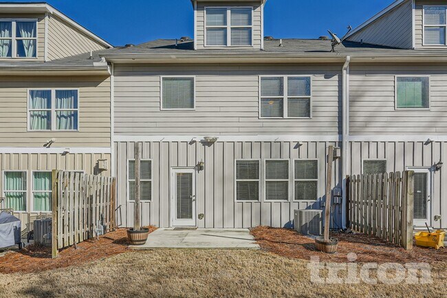 Foto del edificio - 1012 Candela Ln