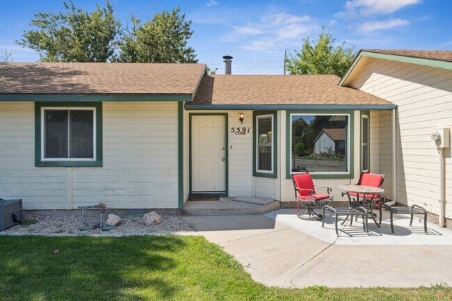 Building Photo - 5591 N Marlboro Ave