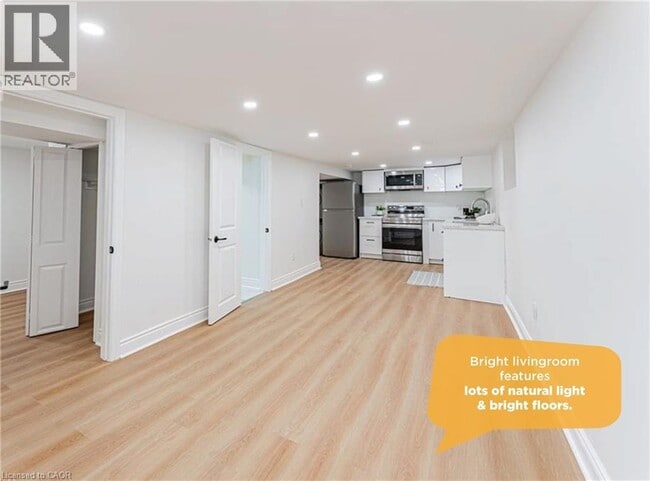 Building Photo - 15 Barnesdale Ave N