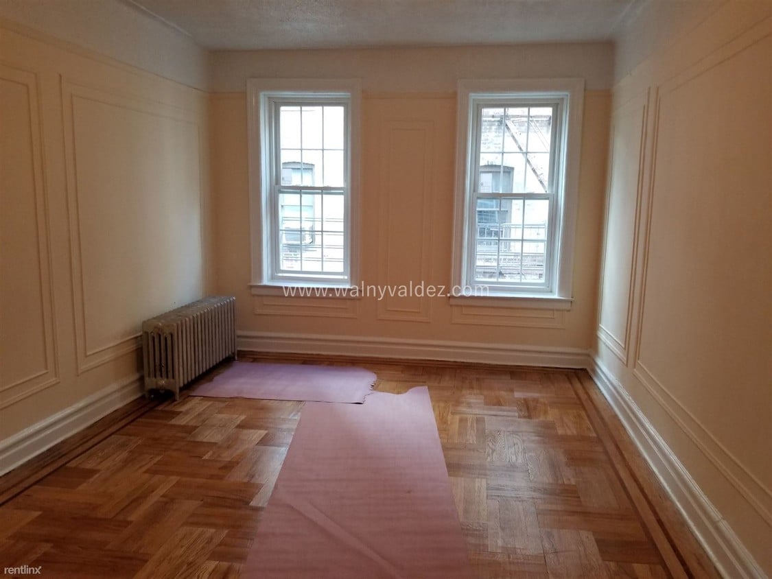 Primary Photo - 667 E 232nd St