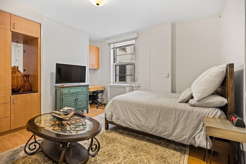 Foto principal - 21 Beacon St