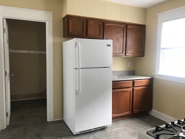 Kitchen - 16 Stratford Rd