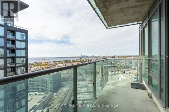 Photo du bâtiment - 150 E Liberty St